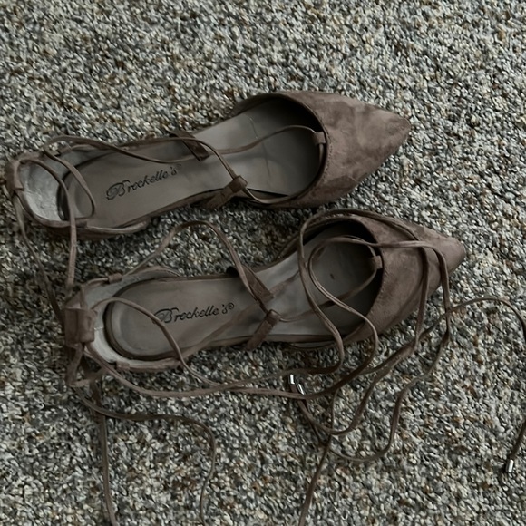 Wrap flats - Picture 1 of 3